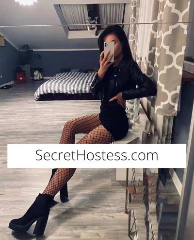 19 Year Old Black Hair Escort in Seven Hills - Image 2