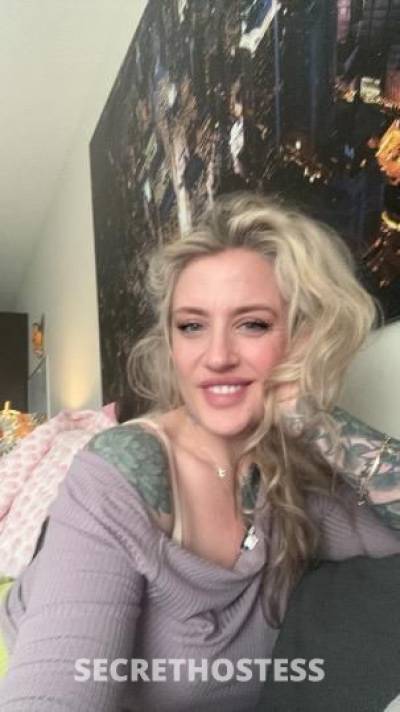 34 year old Escort in Minneapolis MN HALF HOUR IN HEAVEN (Stop Scrolling, Baby....I'm Here