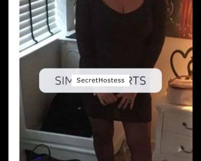 Molly, the mature, classy, busty MILF, has returned in Stockport