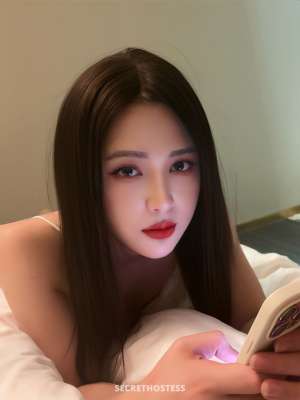 钟馨彤, Transsexual escort in Hong Kong