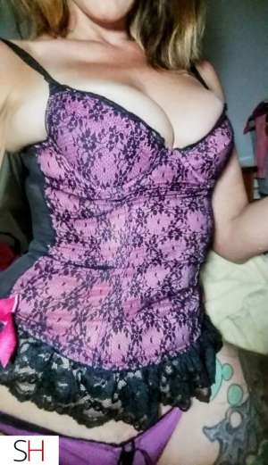 29 Year Old Caucasian Escort Winnipeg - Image 3