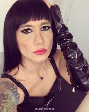 Tv Junot, Transsexual escort in London