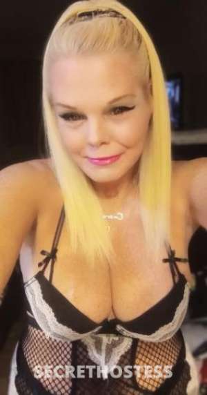 Candy 43Yrs Old Escort Tampa FL Image - 1