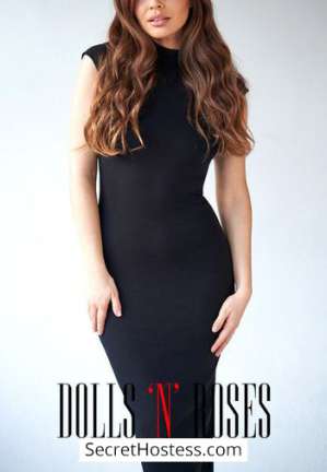 25 year old Russian Escort in London Dakota, Dolls and Roses Agency
