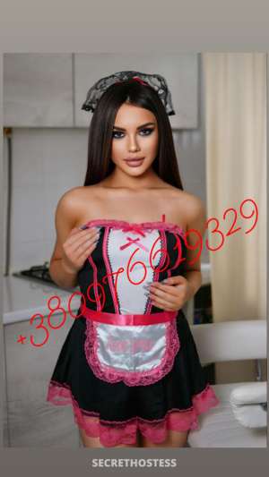 22 Year Old Hungarian Escort Abu Dhabi Brunette - Image 4