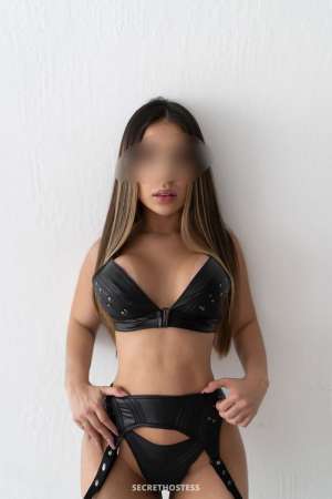 Escort 157CM Tall Birmingham AL Image - 1