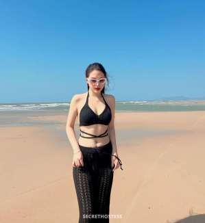 22 year old Asian Escort in Al Manama Lona New juffair, escort