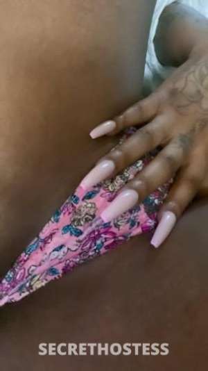 24 year old Escort in Chicago IL strawberry