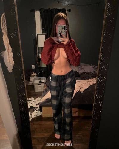 25 year old Caucasian Escort in Decatur IL Im new juicy, hot.creamy .sexy and available to satisfy .you