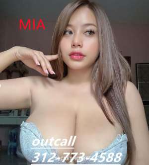 23 Year Old Asian Escort Chicago IL - Image 4