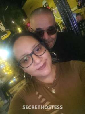 Puerto Rican couple in Tampa FL
