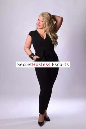 40 Year Old Russian Escort Munich Blonde - Image 3