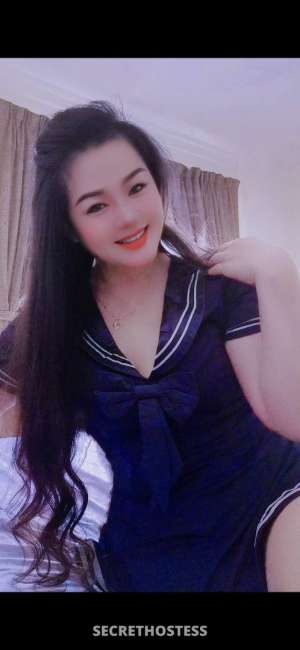 36 year old Asian Escort in Al Manama Alina中国专业按摩, masseuse