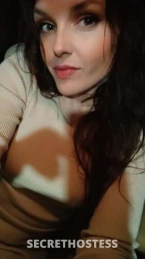 32 year old Escort in Niagara Bbbj special car calls only