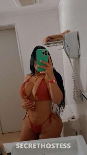 ..hot latina available in Minneapolis MN