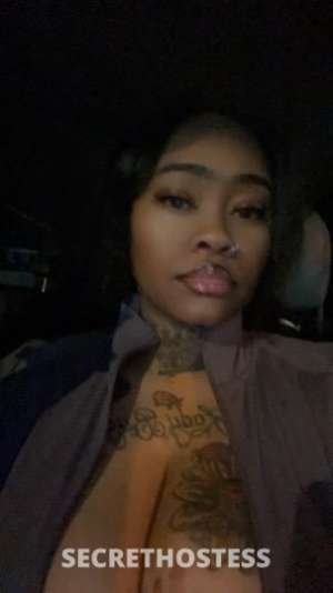21 year old Escort in Madison WI Creamer Girl