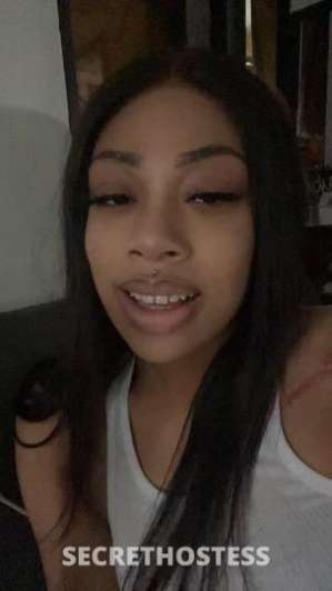 Slim 21Yrs Old Escort Milwaukee WI Image - 0