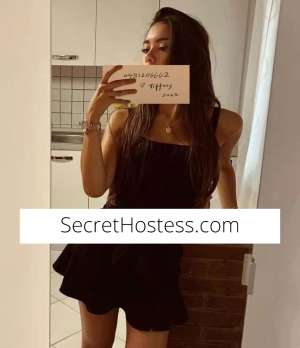 19 Year Old Black Hair Escort in Dawes Point - Image 6