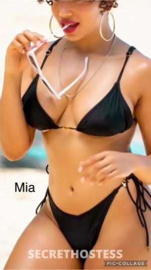 25 Year Old Colombian Escort Toronto - Image 4