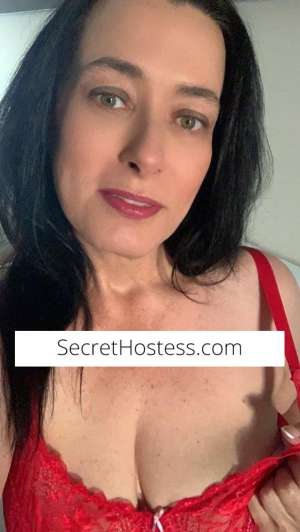 39 Year Old Brown Hair Caucasian Escort in Redcliffe - Image 1