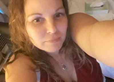 Sexually hungry & depressed woman need sex partner in Newmarket