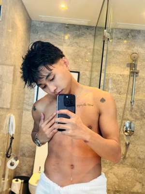 Xpensive Candy, Male escort in Makati City