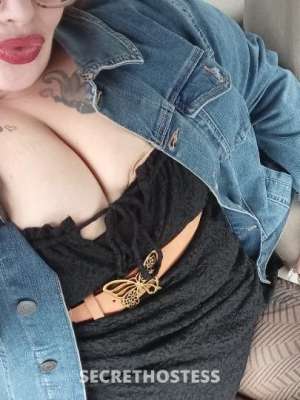 Fun vivacious redheaded BBW here for your pleasure in Manhattan NY