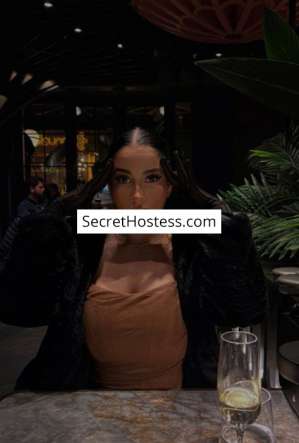 24 Year Old Latin Escort Medellin Black Hair Brown eyes - Image 3