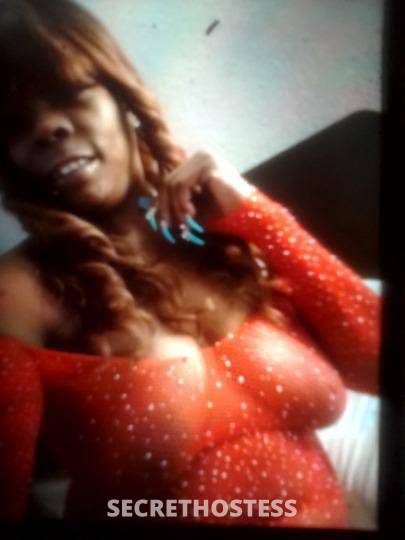 LOVE 40Yrs Old Escort Size 6 Raleigh-Durham NC Image - 3