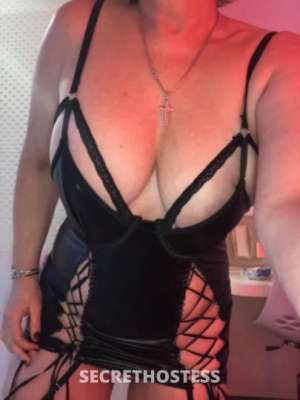 Voluptous Sexy Milf looking to play today in Manhattan NY