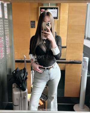 Bella Lee 25Yrs Old Escort 50KG 160CM Tall Ho Chi Minh Image - 4