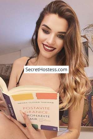 25 Year Old Latin Escort Split Brown Hair Brown eyes - Image 7