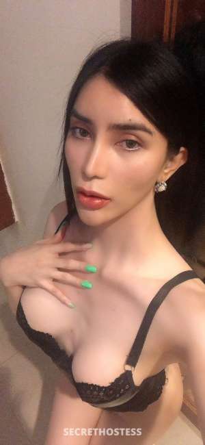 28 Year Old Asian Escort Mumbai Black Hair - Image 2