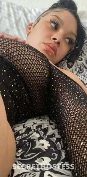 Minikat/strawberry 21Yrs Old Escort Louisville KY Image - 5