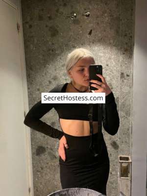 22 Year Old Caucasian Escort Barcelona Blonde Green eyes - Image 5