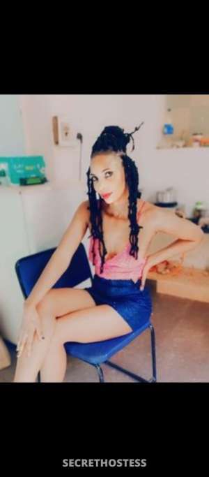 Elaly, escort in Accra