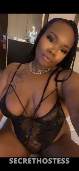 .. Ebony goddess ... upscale companion and fetish queen in Roanoke VA