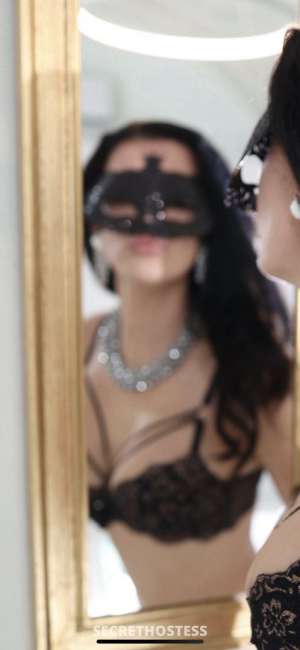 28 Year Old European Escort Bangkok Brunette - Image 4