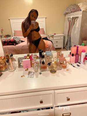 20Yrs Old Escort Size 8 Williamsport PA Image - 2