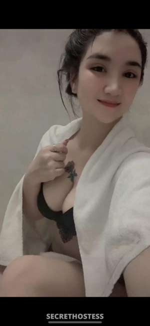 25 year old Asian Escort in Jeddah Full service in Jeddah, masseuse