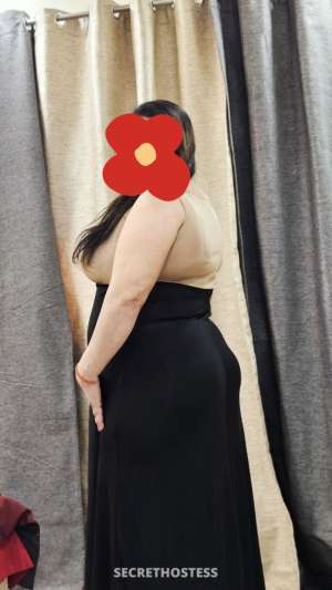 25 year old Indian Escort in Gurgaon Naina Cam and Real Meet, escort