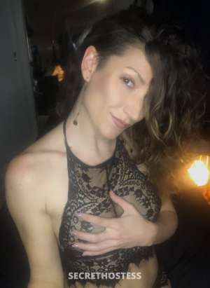 Caucasian Escort San Francisco CA Brunette Brown eyes - Image 4