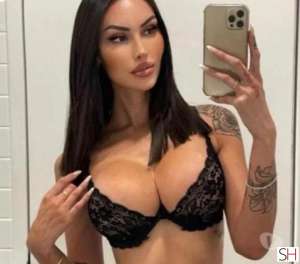 24 year old Latino Escort in Slough !!NEW IN TOWN!NO RUSH!PARTY GIRL!BELLA, Independent