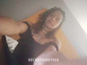 29 year old French Escort in Chicago IL a wonderful time in Paris