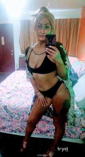 30Yrs Old Escort Size 6 Akron OH Image - 2