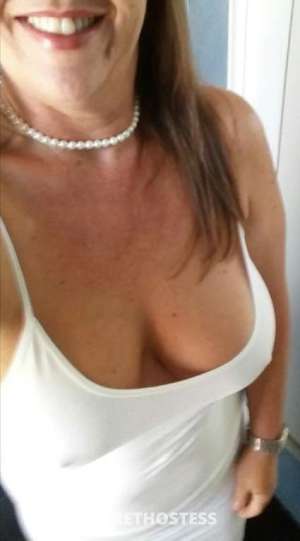 42 Year Old Australian Escort in Maylands - Image 1