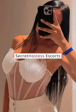 23 Year Old Colombian Escort Palma Brown Hair - Image 4