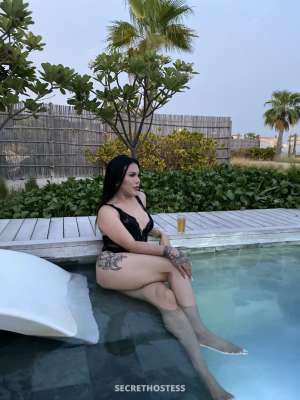 Clowee, Transsexual escort in Dubai