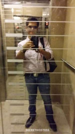 Naus129, masseur in Dubai