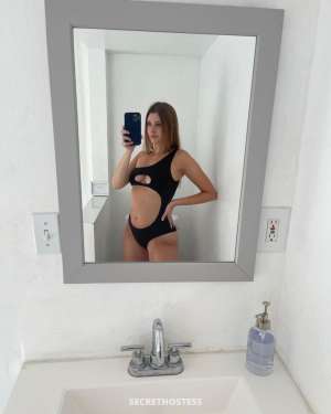 26 year old Escort in Abbotsford Attractive woman seeking company, just arrived in town and 